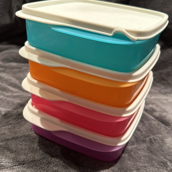 Tupperware lunch containers - Picture 5 of 5